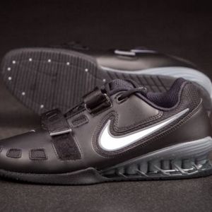 COPY - Nike Romaleo 2 black size U.S. 2Y UK 1